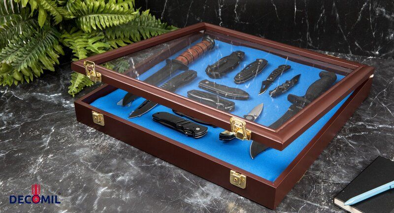 Pocket Knife Display Case Cabinet, Knife Display Box Glass Lockable Door